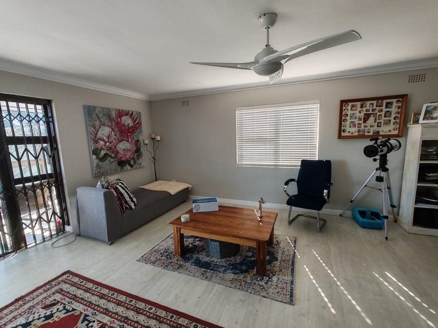 3 Bedroom Property for Sale in De Kelders Western Cape
